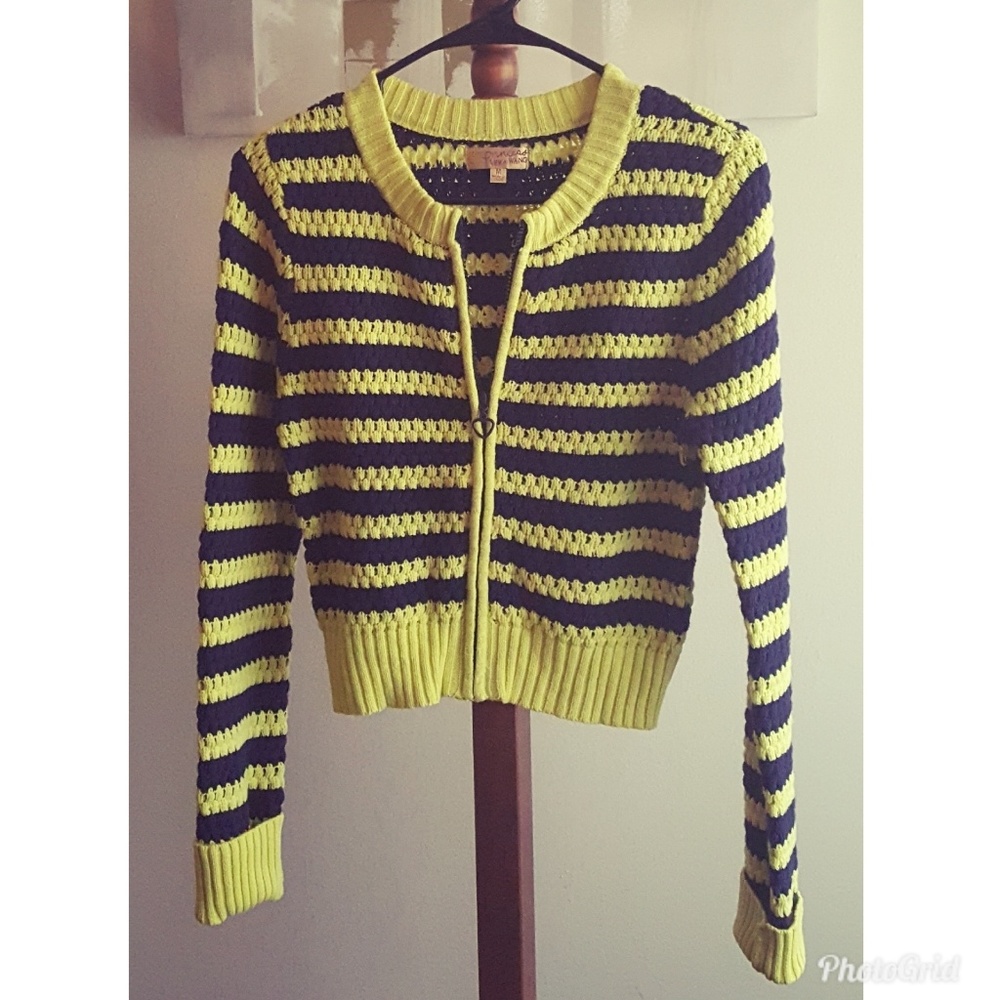 Vera Wang sweater